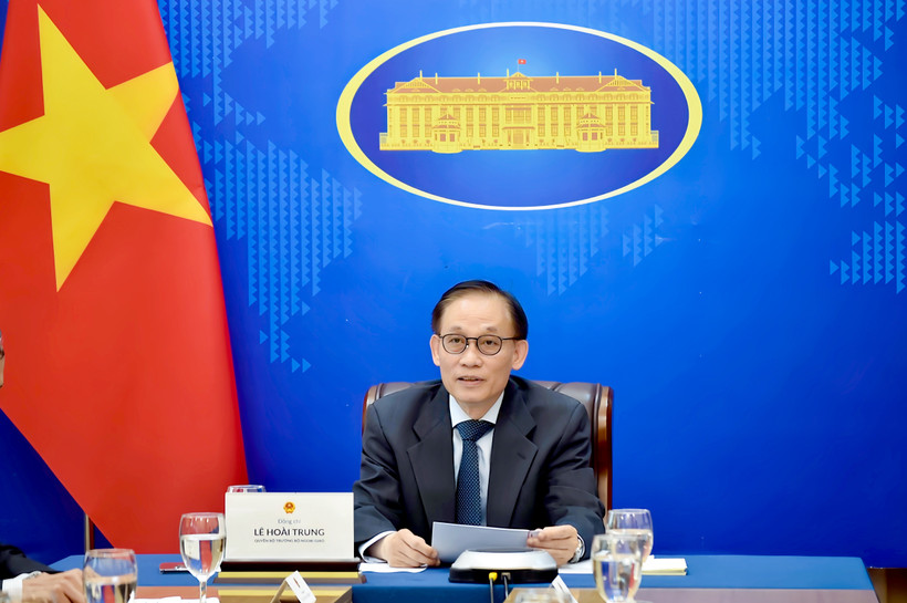 El secretario del Comité Central del Partido Comunista de Vietnam y ministro interino de Relaciones Exteriores, Le Hoai Trung (Foto: VNA)