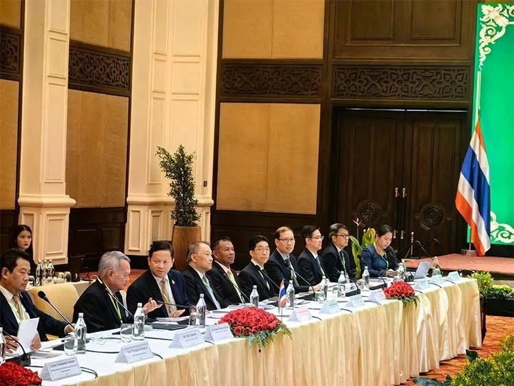 En la reunión (Foto: Khmer Times)