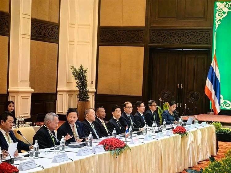 En la reunión (Foto: Khmer Times)