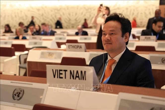 El embajador Mai Phan Dung, jefe de la misión permanente de Vietnam en Ginebra (Foto: VNA)