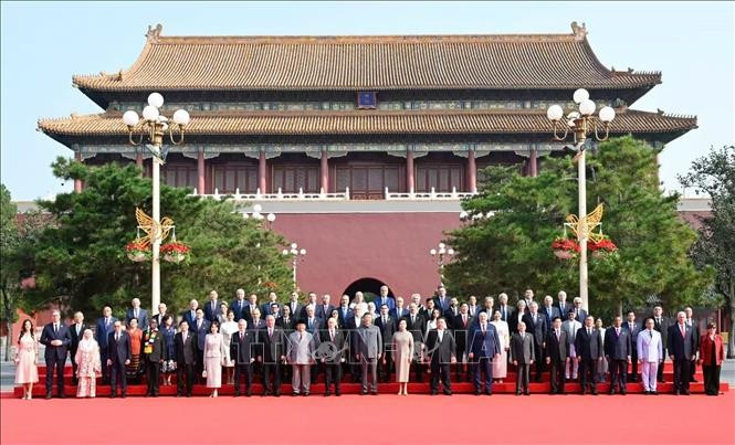 Líderes de países participantes en la ceremonia de conmemoración del 80.º aniversario de la victoria sobre el fascismo en Beijing, China (Foto: VNA)