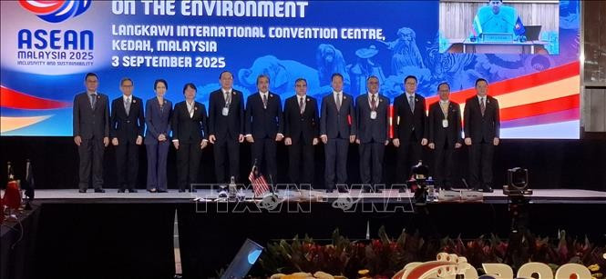 Delegados participantes en la AMME-18 en Langkawi, Malasia (Foto: VNA)