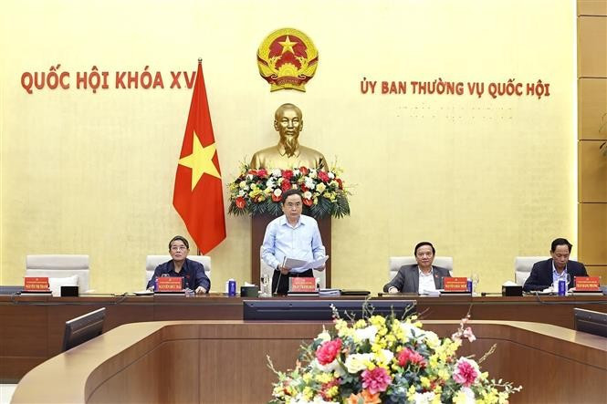 El presidente de la AN, Tran Thanh Man, dirige la cita (Foto: VNA)