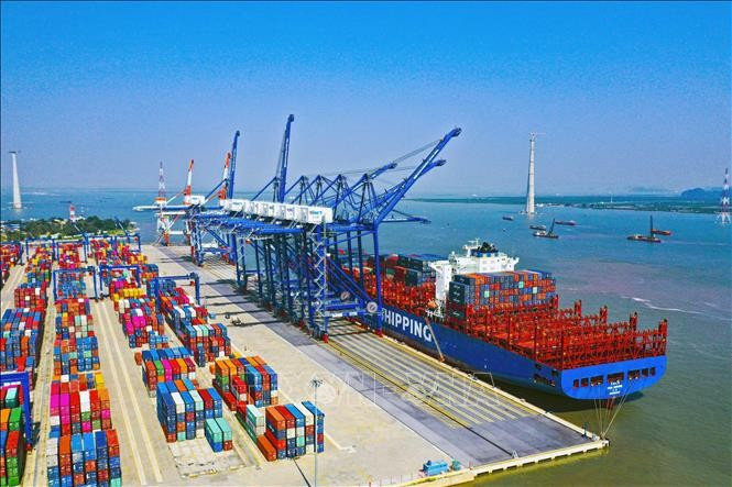 Puerto Internacional de Lach Huyen, Hai Phong (Foto: VNA)