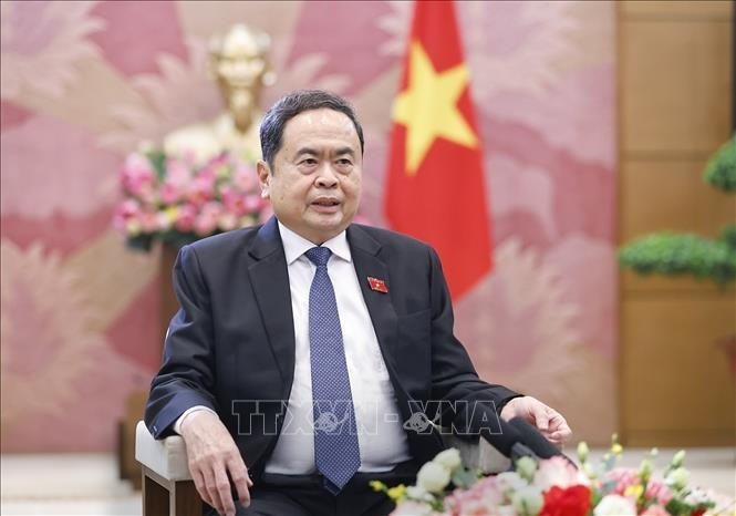El presidente de la AN, Tran Thanh Man, responde a las preguntas de la prensa (Foto: VNA)