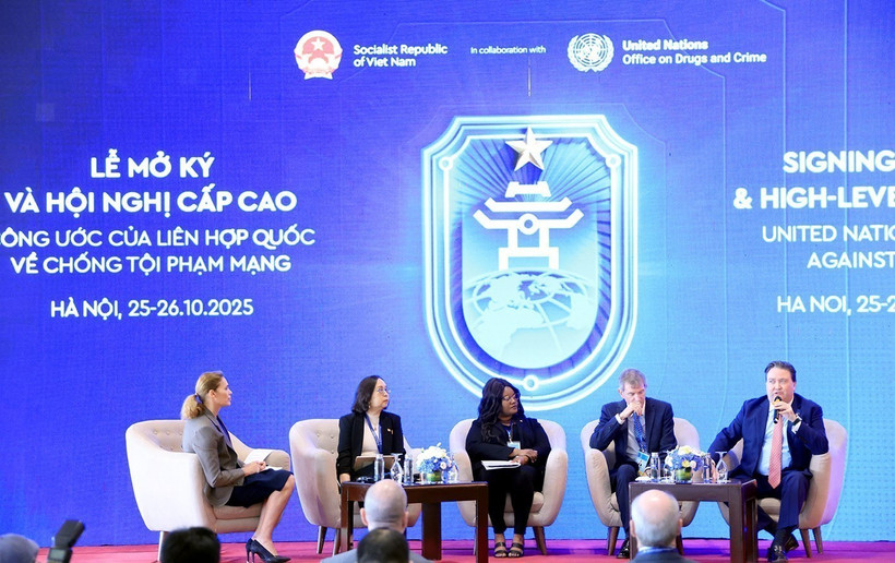 Delegados debaten en la cita (Foto: VNA)