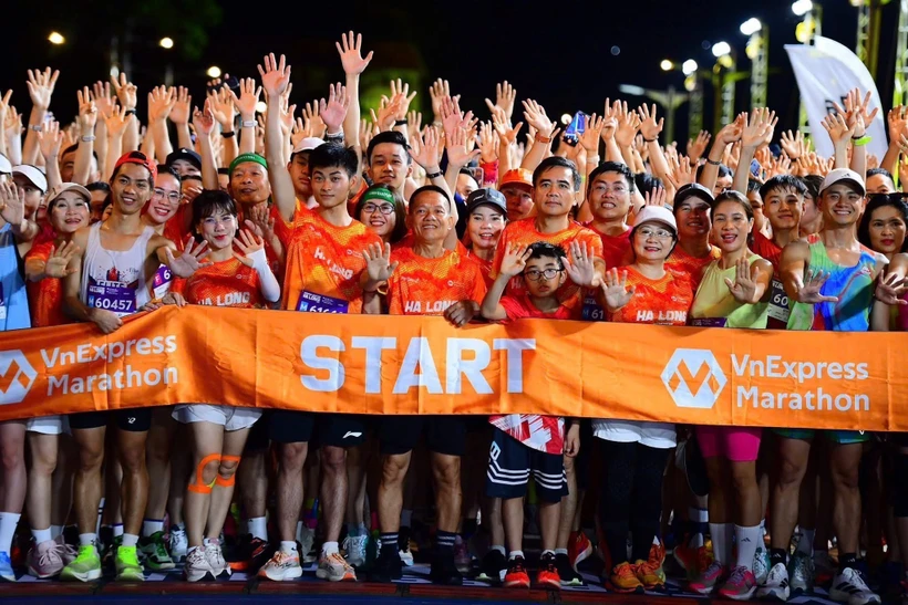 Los atletas se preparan para la carrera de 10km (Foto: VNA)