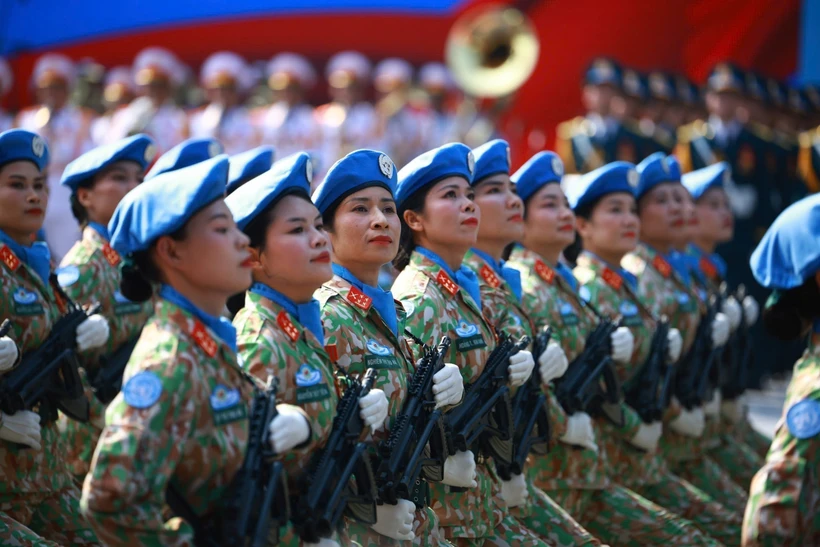 La mayoría de los parlamentarios coincidieron en la necesidad de perfeccionar la ley sobre la participación de Vietnam en las actividades de mantenimiento de la paz de la ONU (Foto: VNA)