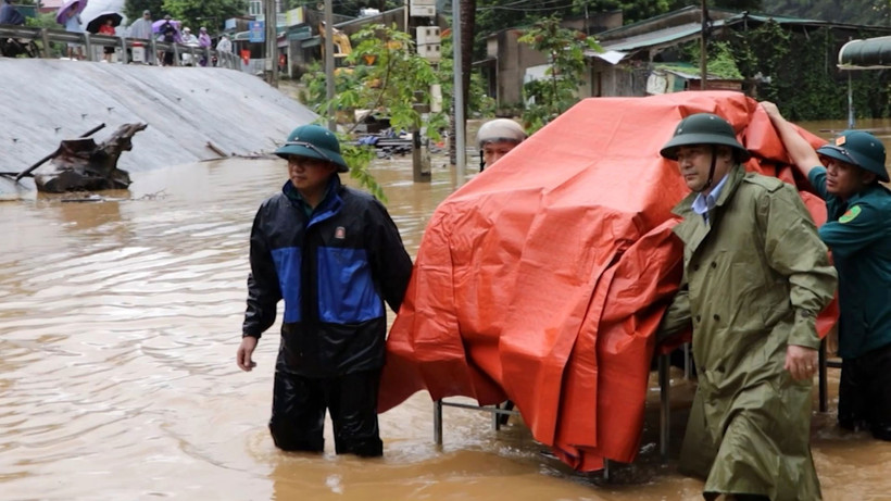 Inundaciones en la comuna de Hoi Xuan, provincia de Thanh Hoa (Foto: VNA)