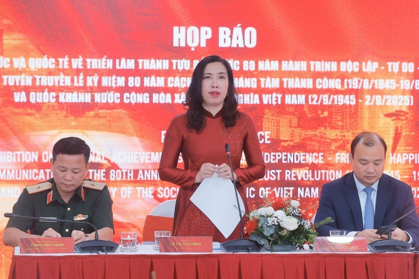 La vicecanciller vietnamita Le Thi Thu Hang en la rueda de prensa (Foto: VNA)