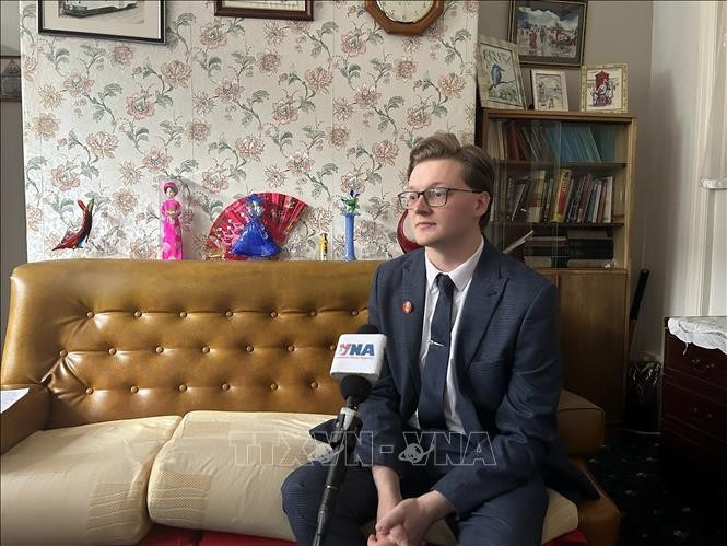 Kyril Whittaker, investigador británico de política e historia vietnamitas y miembro del Partido Comunista Británico (Foto: VNA)