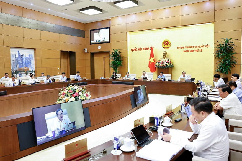El presidente de la Asamblea Nacional, Tran Thanh Man, habla en la reunión (Foto: VNA)