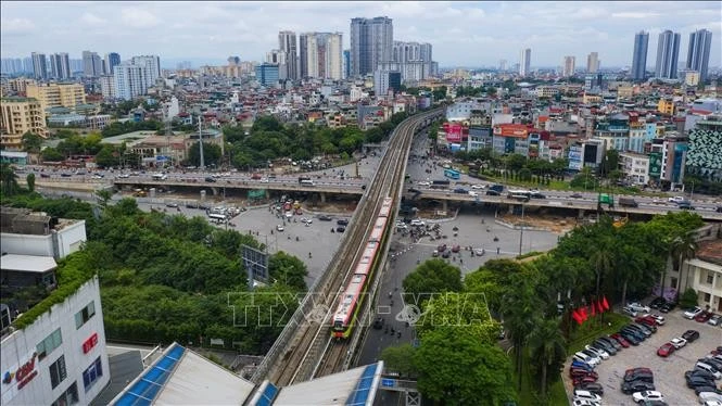 El ferrocarril urbano Nhon-Estación Hanoi (Foto: VNA)