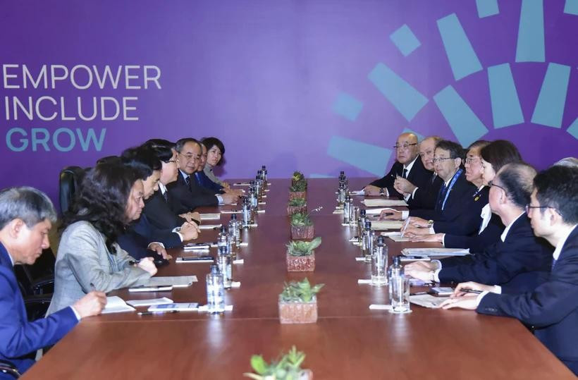 Con motivo de su asistencia a la Semana de la Cumbre de Cooperación Económica Asia-Pacífico (APEC) 2024 en Lima (Perú), el presidente de Vietnam, Luong Cuong, se reunió con el primer ministro japonés, Shigeru Ishiba. (Foto: VNA)