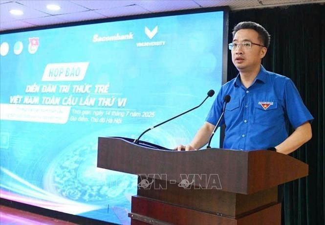 Nguyen Tuong Lam, secretario del Comité Central de la Unión de Jóvenes Comunistas Ho Chi Minh y presidente de la Federación de Jóvenes de Vietnam, interviene en la cita (Foto: VNA)