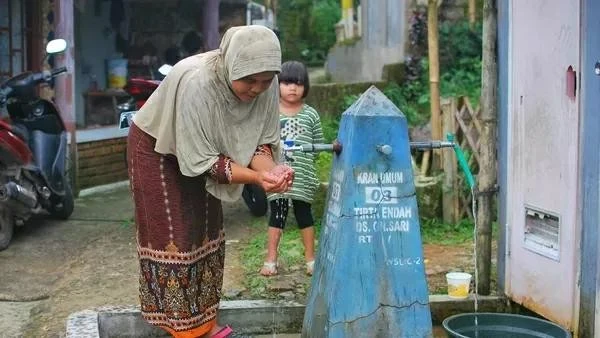 Solo alrededor del 22% de la población indonesia tiene acceso a agua potable entubada a nivel nacional (Foto: Banco Mundial)