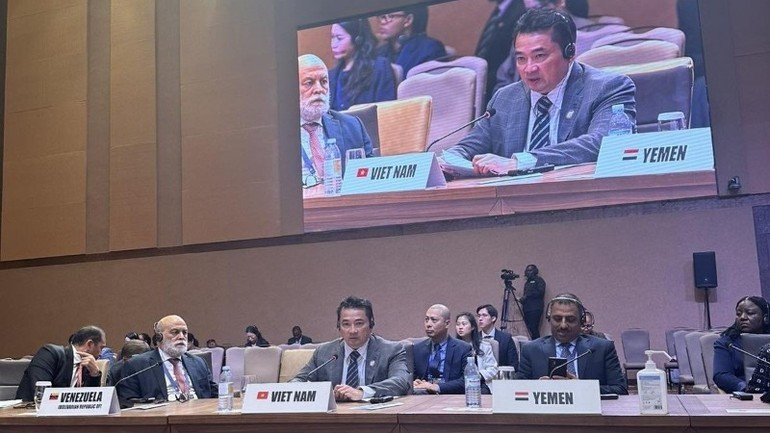 El embajador Pham Hai Anh interviene en la cita (Foto: Ministerio de Relaciones Exteriores de Vietnam)