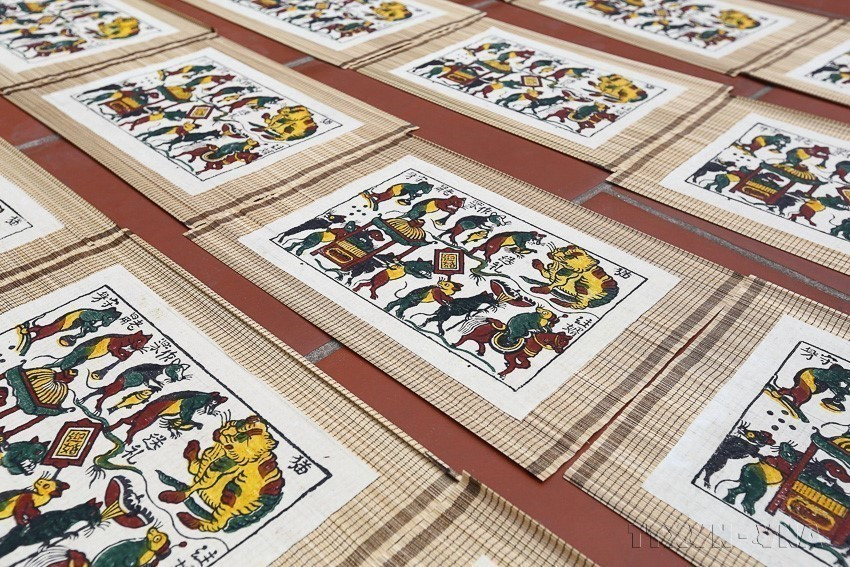 La UNESCO incluyó el oficio de elaboración de pinturas populares Dong Ho en la Lista del PCI que requiere medidas urgentes de salvaguarda, convirtiéndolo en el decimoséptimo elemento de Vietnam reconocido como patrimonio cultural inmaterial. (Foto: VNA)