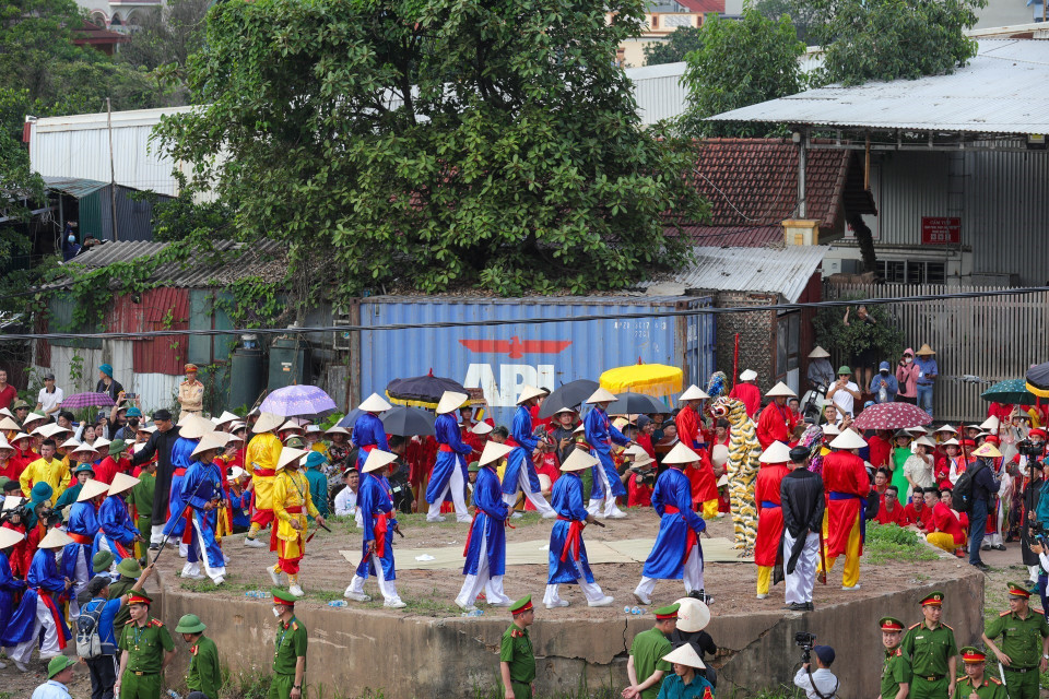 Recreación de la primera batalla: la Batalla de Dong Da. (Foto: VNA)