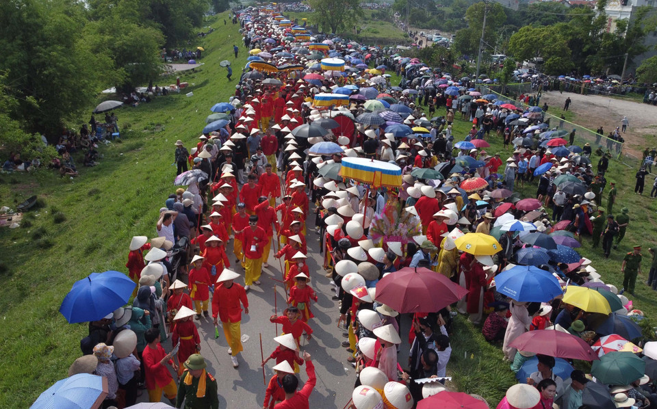 Procesión de seis generales Hieu marchando a la batalla. (Foto: VNA)