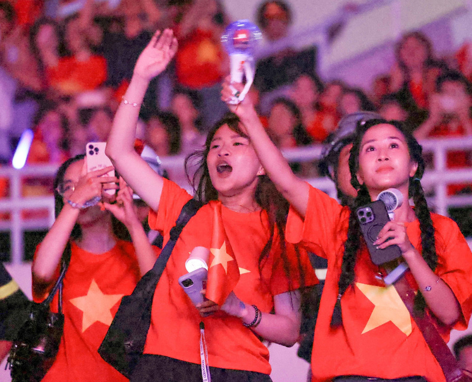 Una gran cantidad de público asistió al programa. (Foto: VNA)