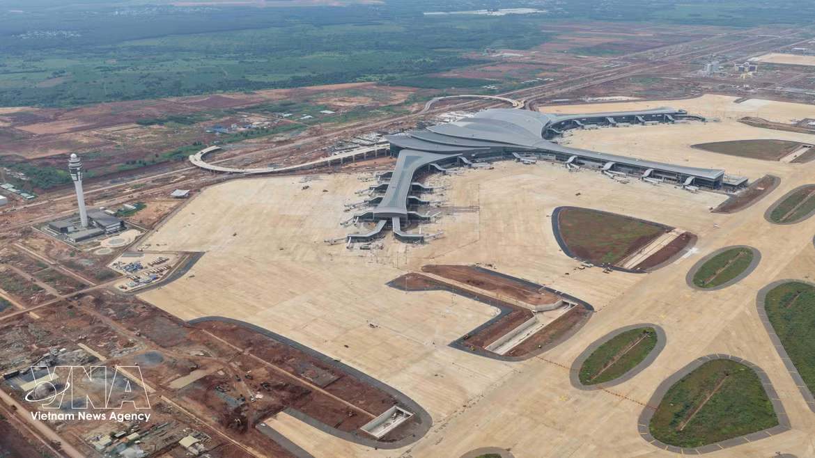 El aeropuerto de Long Thanh se prepara para su inauguración comercial en diciembre 