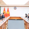 En la sesión de trabajo (Foto: tapchikinhtetaichinh.vn)