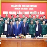 Líder partidista: Ejército Popular de Vietnam debe mantenerse firme en cinco pilares en el nuevo contexto