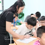 Una clase dedicada a niños con discapacidades auditivas y del habla en la provincia de Bac Ninh. (Foto: VNA)