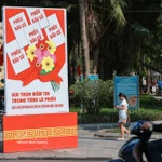 Un cartel para celebrar el día de las elecciones (Foto: VNA)