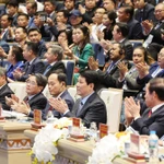 Presidente vietnamita participa en conferencia de promoción de inversión en Hai Phong