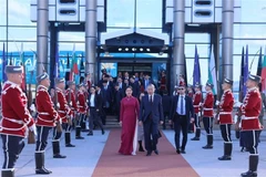 Ceremonia de despedida del secretario general del Partido Comunista de Vietnam, To Lam, y su esposa en el Aeropuerto Internacional de Sofía. (Fuente: VNA)