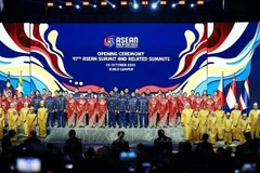 En la ceremonia inaugural de la 47ª Cumbre de la ASEAN y otras cumbres relacionadas, el 26 de octubre. (Fuente: VNA)