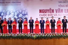El secretario general del Partido Comunista de Vietnam, To Lam, asiste a la inauguración de la Exposición “Secretario general Nguyen Van Linh: Vida y obra”. (Fuente: VNA)