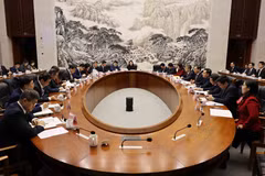 La delegación vietnamita también mantiene reuniones con representantes de la Comisión de Desarrollo y Reforma y de la Federación de Industria y Comercio, ambas de la provincia de Zhejiang. (Fuente: VNA)