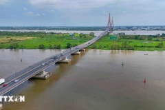 El puente de Can Tho que conecta la ciudad de Can Tho y la provincia de Vinh Long. (Fuente: VNA)