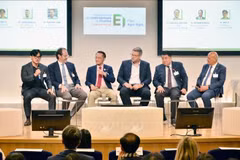 En el foro. (Fuente: VNA)