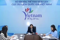 Nguyen Thi Hoa Mai, subdirectora general de la Autoridad Nacional de Turismo de Vietnam (VNAT), una una reunión sobre los preparativos de ITE HCMC 2026. (Fuente: VNA)