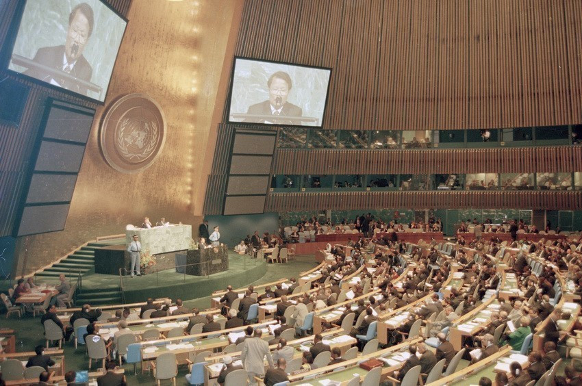 El presidente Tran Duc Luong pronunció un discurso en la Cumbre del Milenio de las Naciones Unidas en Nueva York, Estados Unidos (6 de septiembre de 2000). (Foto: VNA)