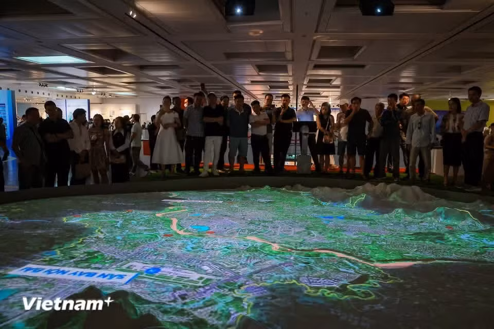 Una maqueta ilustra el plan maestro de la futura red de transporte de la capital. (Foto: Vietnam+)