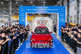 VinFast produce su vehículo eléctrico número 200.000 en 2025 (Foto: VNA)