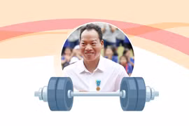 El halterófilo Le Van Cong recibe Medalla de Oro de Francia 