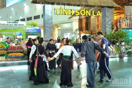Provincia norvietnamita de Son La lleva el espíritu del noroeste a la Feria de Otoño 2025. (Foto: VNA)