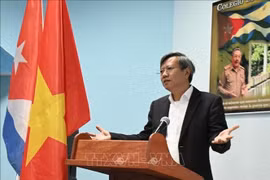 El embajador de Vietnam en Cuba, Le Quang Long, en el seminario. (Foto: VNA)