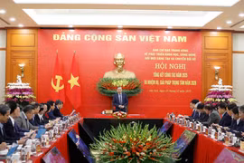 El secretario general del Partido Comunista de Vietnam, To Lam, dirige la conferencia. (Foto: VNA)