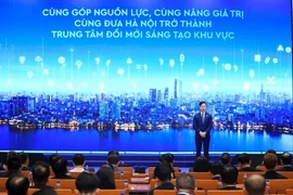 Tran Quang Hung, presidente del Consejo de Administración del HIC, presenta el modelo de operación del HIC (Foto: Hanoimoi)