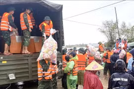 Administración de Reservas Estatales de Vietnam entrega suministros a los afectados por lluvias e inundaciones