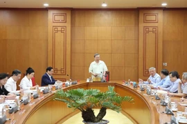 El secretario general del Partido Comunista de Vietnam, To Lam, preside una sesión de trabajo con el Buró Ejecutivo del Comité partidista del Gobierno, centrada en el desarrollo urbano y rural.