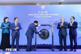El primer ministro de Vietnam inaugura Centro Financiero Internacional de Vietnam en Ciudad Ho Chi Minh (Foto: VNA)