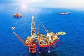 Reporta Petrovietnam aumento de ingresos en primeros nueve meses de 2025 